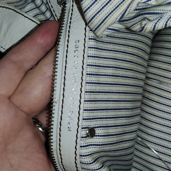 Marc by Marc Jacobs White Leather Soft Shot Large Hobo - Picture 10 of 15